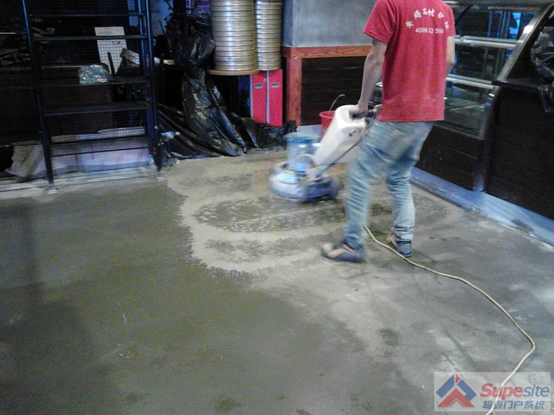 水泥油漆地面清洗上海鹏发保洁服务公司