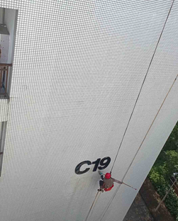 高空外墙清洗外墙污垢组成