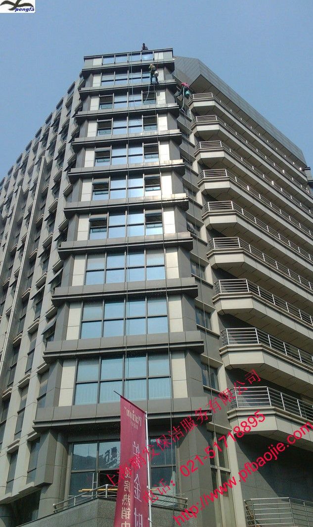 高空外墙清洗方法设备与清洗剂配方